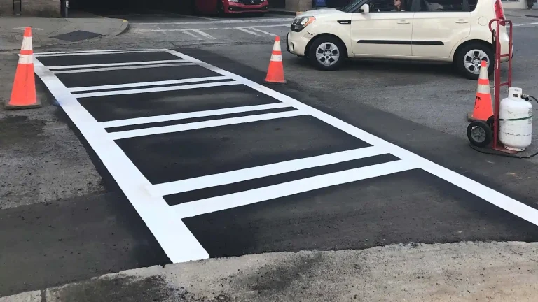 line stripping work